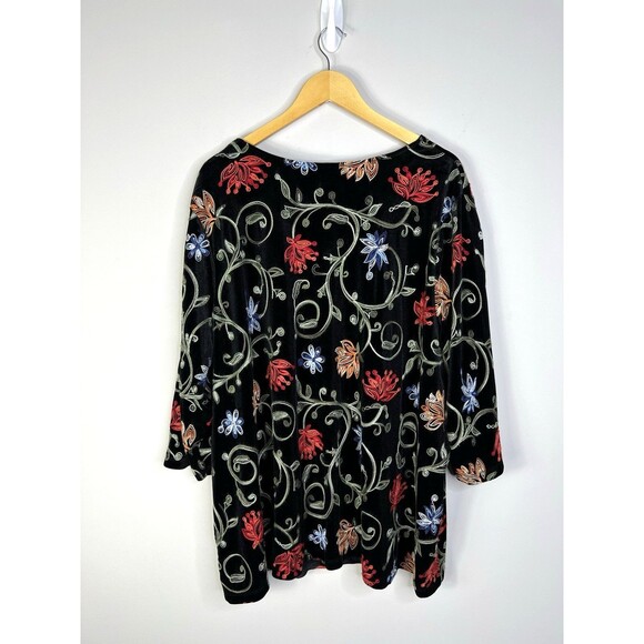 Catherines Womens V-Neck Velour Embroidery Floral Plus Size 3X Shirt Velvet - Picture 2 of 7